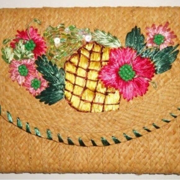 Lilly Pulitzer Happy Hour Straw Clutch with Embroidery - Picture 2 of 9